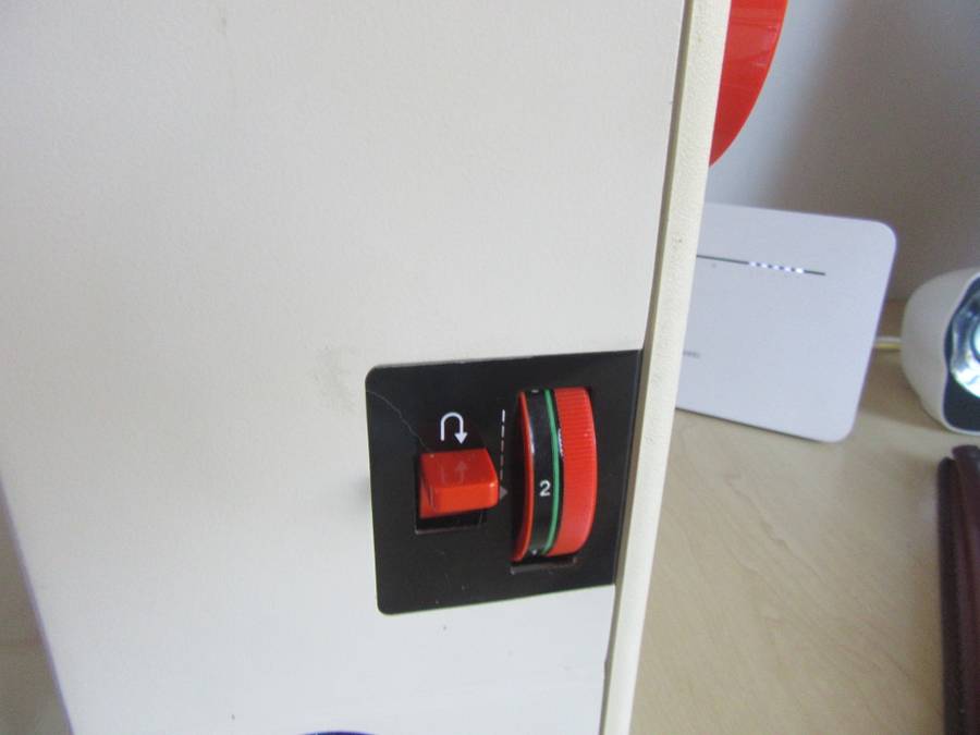 GOOD START FOR THE BEGINNER - ELNA - LUMINA 120 SEWING MACHINE - WORKING