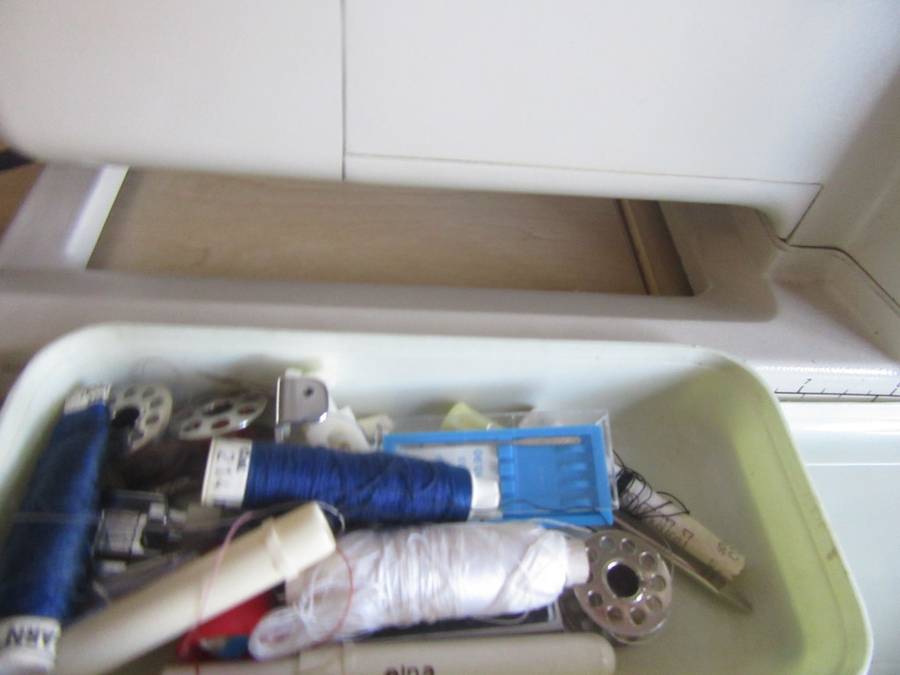 GOOD START FOR THE BEGINNER - ELNA - LUMINA 120 SEWING MACHINE - WORKING