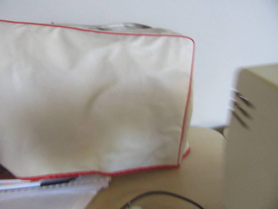 GOOD START FOR THE BEGINNER - ELNA - LUMINA 120 SEWING MACHINE - WORKING