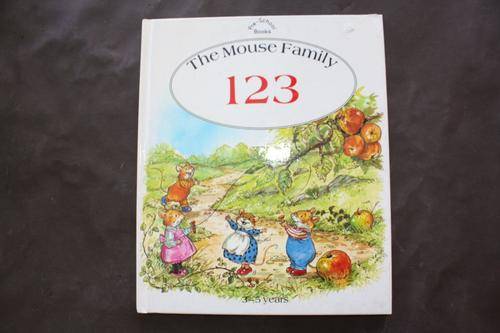 THE MOUSE FAMILY - 123