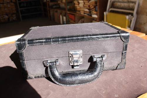 BLACK JEWELRY BOX - 255 X 165 X 100 MM HIGH