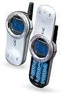 motorola V70...VERY GOOD CONDITION!!! A MOTOROLLA CLASSIC....OLD SCHOOL :)