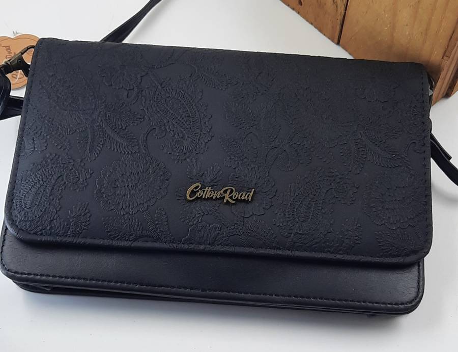 COTTON ROAD SLING PURSE! IN BLACK!
