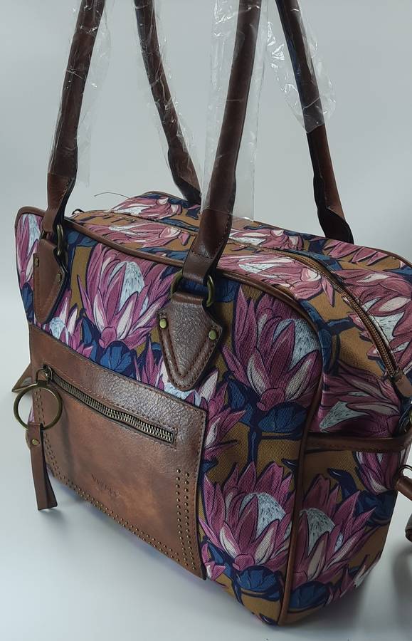 SUPER NICE BAG BY VIVACE!! #PINK PROTEA,BROWN WITH blue design#