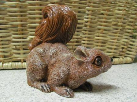 SQUIRREL ,GARDEN DECOR,HOUSE DECORE ,RESIN.