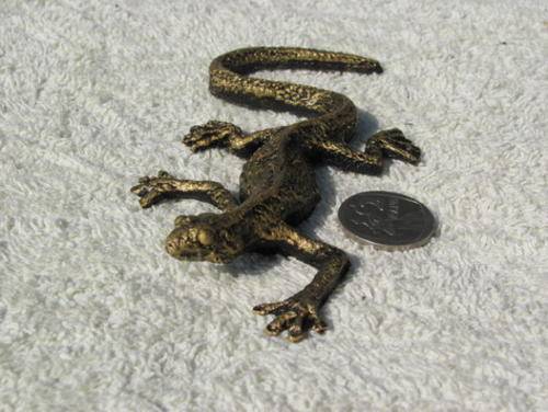 LIZARD! MADE FROM RESIN1 WEATHERPROOF,STICK ANYWHERE.COMES WITH DOUBLE SIDED TAPE.