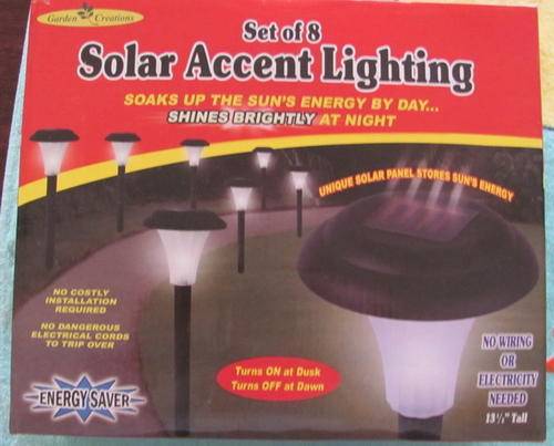 SET OF 8 SOLOAR LIGHTS!!!