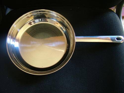TISSOLLI  Pan 2L Stainless Steel**no lid*slight scrathes on inside** display item