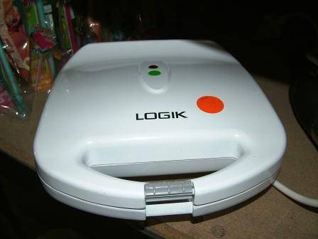 FLAT SANDWICH MAKER : USED AS DEMO