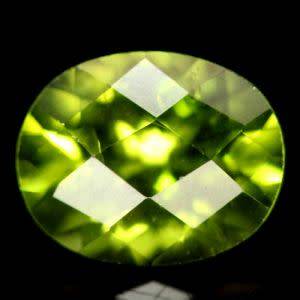 NATURAL TOP GREEN SPARKLING PERIDOT 2.92ct PRICE REDUCED SITE WIDE
