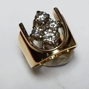 18ct Gold Diamond Ring