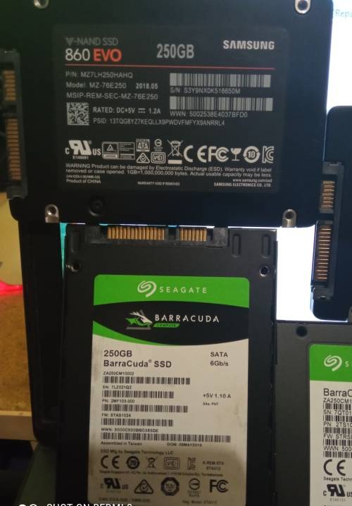 SSD DRIVES