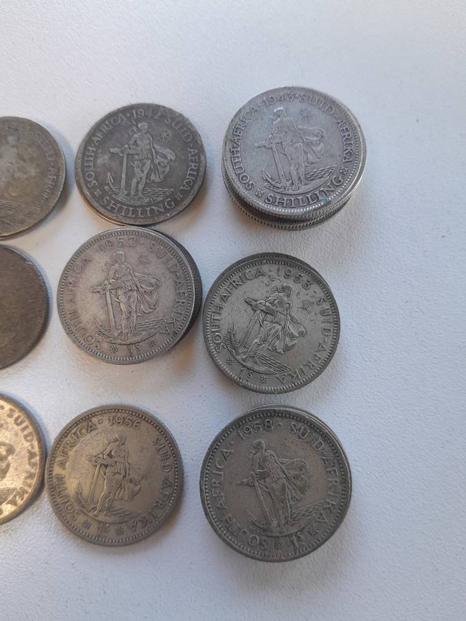 One Shillings x 28 coins