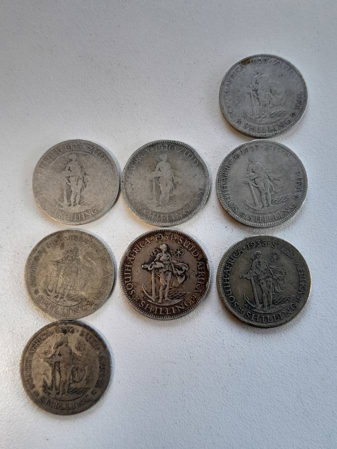One Shilling x 8 coins