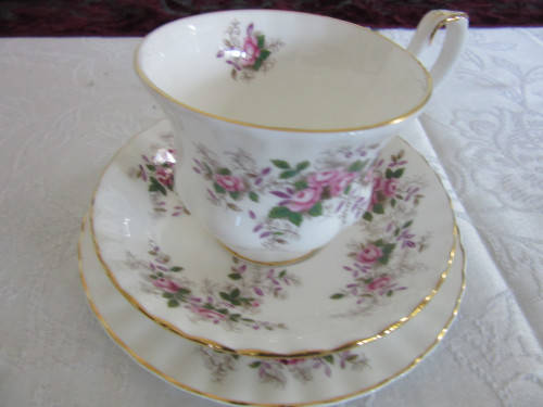 Royal Albert Lavander Rose trio