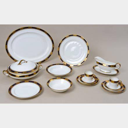 AYNSLEY PORCELAIN DINNER SERVICE - EMPRESS PATTERN