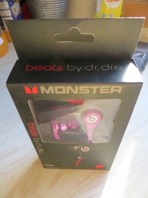 beats by dr.dre High Resolution in-ear headphones tour(Monster)