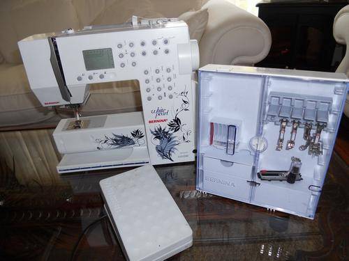BERNINA ACTIVA 230  WHITE PEARL (LIMITED 3300 IN THE WORLD)