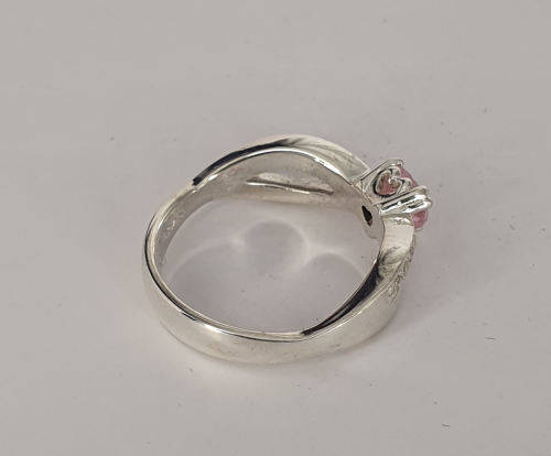 Beautiful Silver CZ heart ring