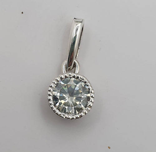 1.7ct Moissanite Pendant *hand made