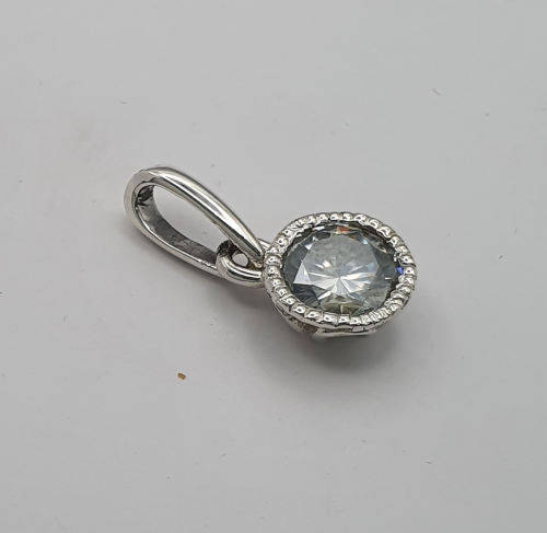 1.7ct Moissanite Pendant *hand made