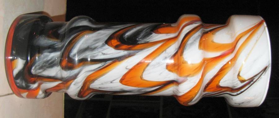 OPEN BID REDUCED TO R100.00 FROM R380 --- STUNNING 1970's MULTI COLOURED GLASS VASE