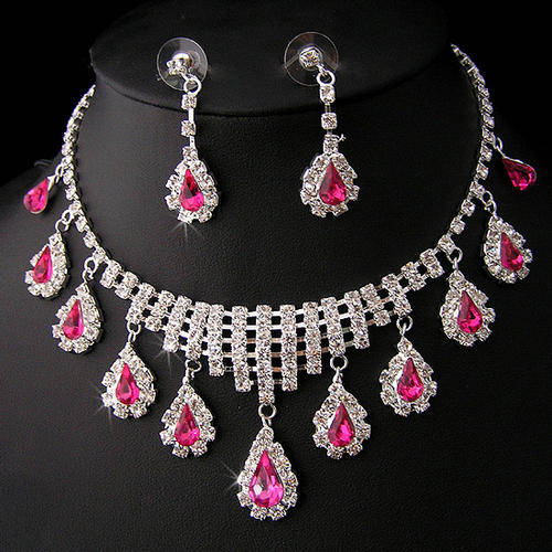 PRINCESS DESIGN CRYSTAL SP NECKLACE AND EARING SET