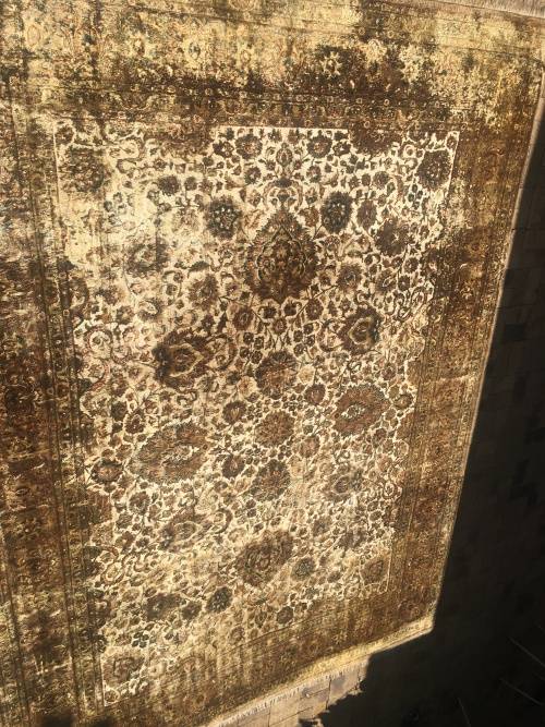 Persian Carpet  worth R40 000 (370 x 270 cm)