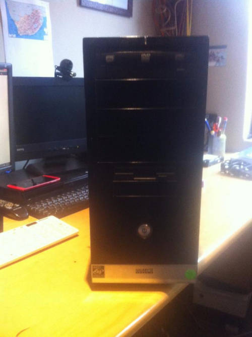 Gigabyte AMD PC + Monitor + Mouse + Keyboard