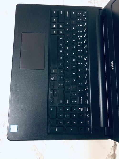Late Entry *Excellent* Dell Inspiron 15 5100 - 15.6 FHD` - Core i5 7200U - 8GB DDR4 RAM - 1 TB HDD