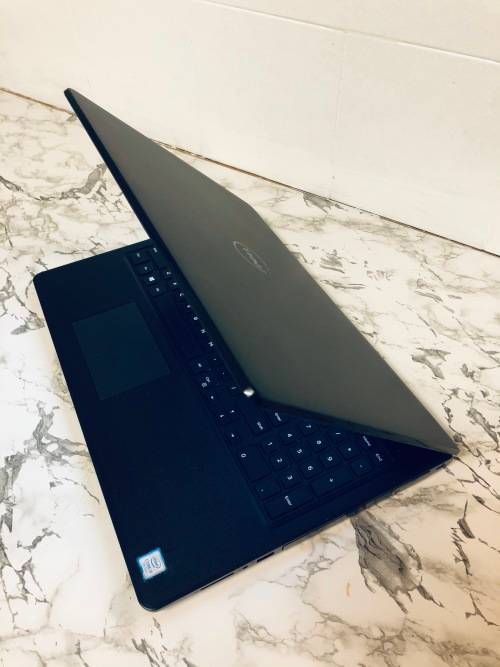 Late Entry *Excellent* Dell Inspiron 15 5100 - 15.6 FHD` - Core i5 7200U - 8GB DDR4 RAM - 1 TB HDD