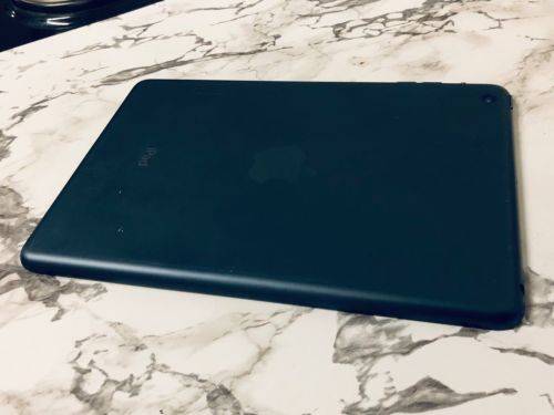 Apple iPad Mini Wi-Fi Only 7.9 inch 16GB Model A1432