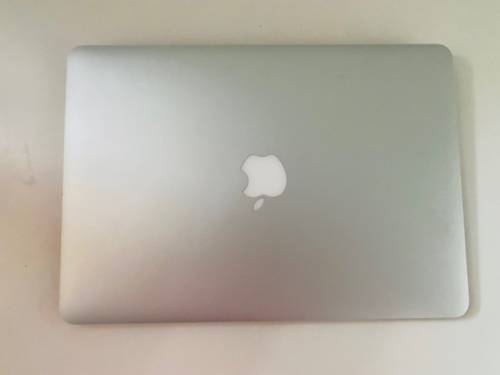 13-inch MacBook Air 1.6GHz (2015) Dual Core 5th-Gen Intel Core i5 256GB - Silver - MacOS Monterey