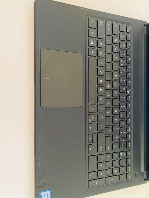 **BOXED**Dell Vostro 15 3568  Intel Core i5-7200U - 8GB DDR4 RAM - 1TB HDD - FHD