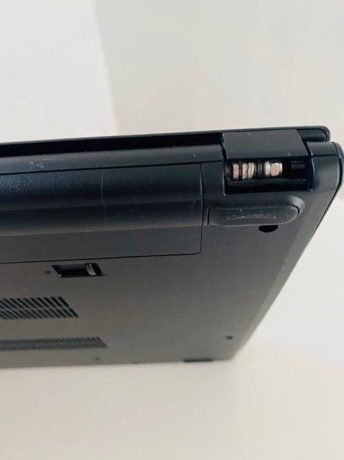 **BOXED**Dell Vostro 15 3568  Intel Core i5-7200U - 8GB DDR4 RAM - 1TB HDD - FHD