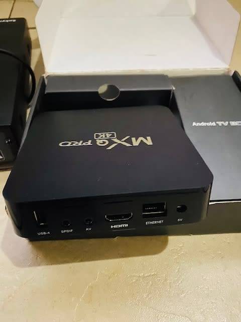 Android TV Box, 2x Remotes, DVD Player