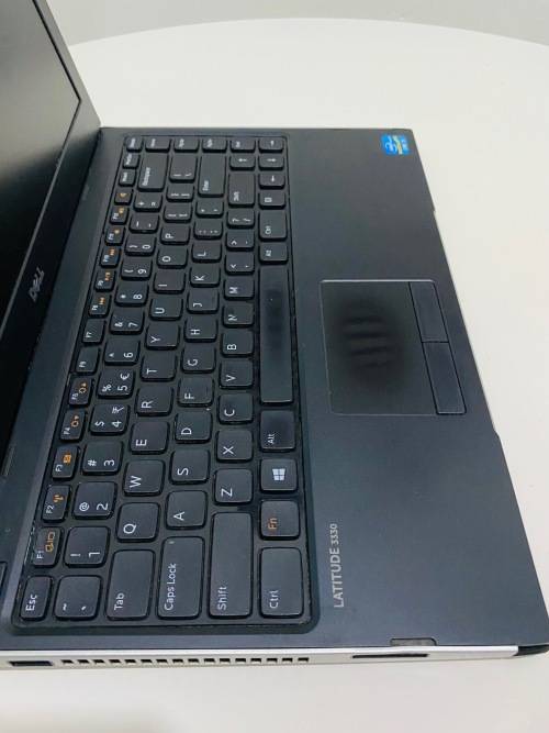 Dell Latitude 3330 - intel core i5 - 500GB HDD - 4GB RAM - HD Display **PLEASE READ**
