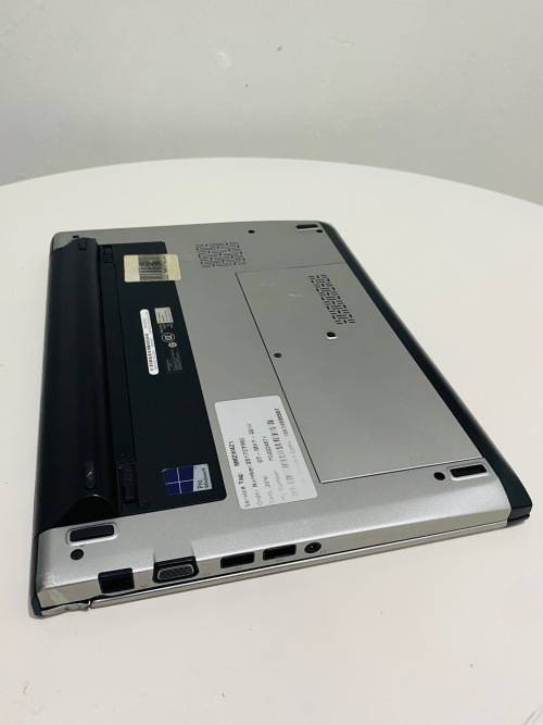 Dell Latitude 3330 - intel core i5 - 500GB HDD - 4GB RAM - HD Display **PLEASE READ**