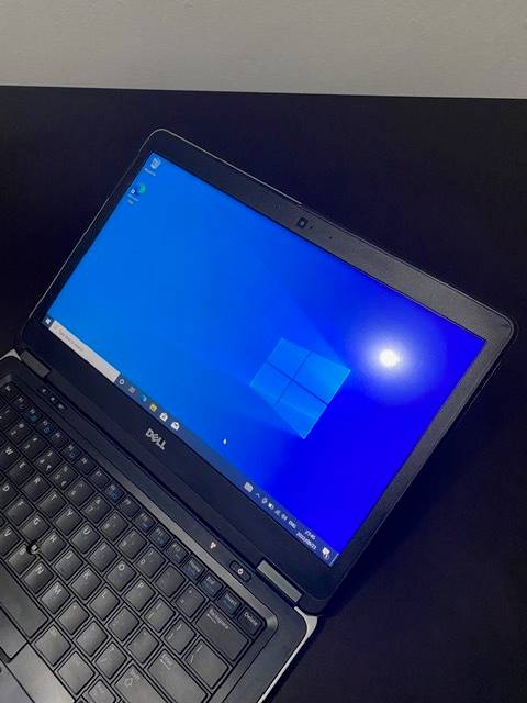 Dell Latitude E7440 Core i5 Laptop - 256GB SSD - 8GB RAM - 14` Full HD Display - SIM Tray
