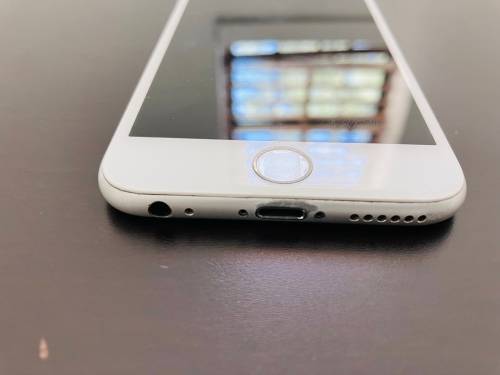 Apple iPhone 6S 64GB - Silver - International Version - CPO