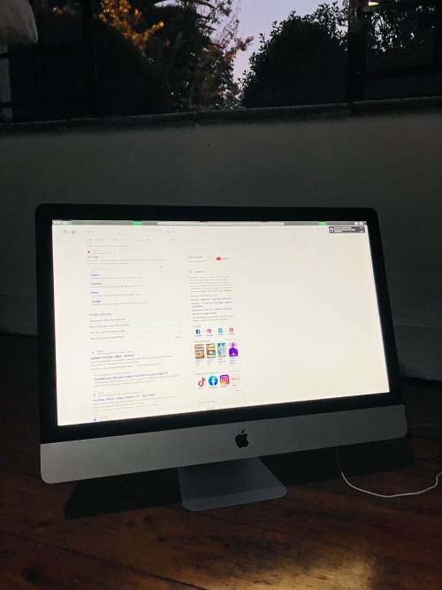 Apple iMac 27-Inch `Core i5` 3.1 Quad  (Mid-2011) 8GB RAM, 1TB HDD 1080p **PLEASE READ***