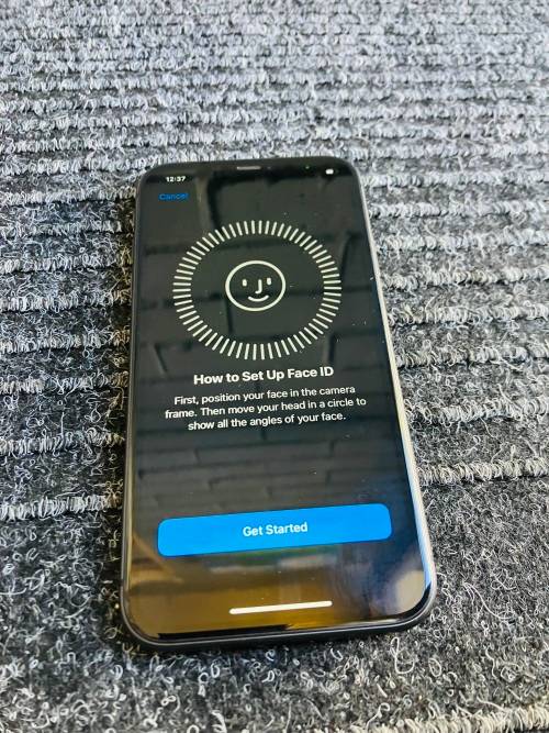 Apple iPhone 11 64GB Black - Excellent Condition