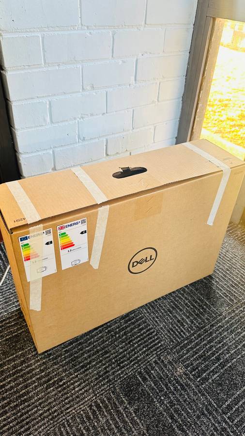 Dell P2425H 23.8-inch Full HD 5ms IPS Monitor