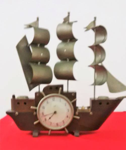 VINTAGE WOODEN SHIP CLOCK (40 x 19 - SAIL TIP 43) - CLOCK & LIGHTS NO TESTED - SEE PICTURES