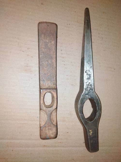 2 HAMMER HEADS ONLY - 1 PICK HAMMER  1 ROCK HAMMER  - Please C Pics N Description