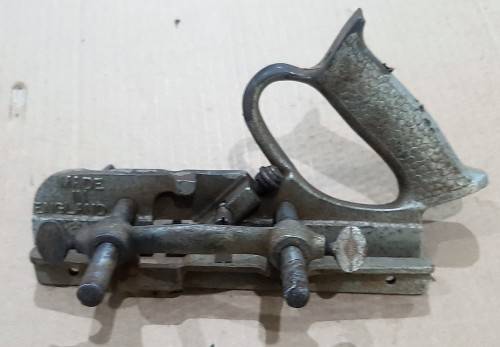 Records No44 Plough Plane - no blades - check chip on handle - C Pics 4 Condition