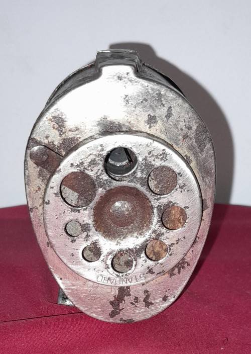 VINTAGE BOSTON PENCIL SHARPNER - WORKING MECHANISM - FOR RESTORATION -See Pictures