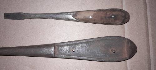 2 SPLIT WOODEN HANDLE SCREWDRIVERS - BIG ONE MISSING WOOD