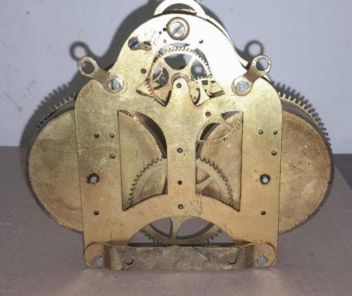 SETH THOMAS MOVEMENT FOR PARTS OR REPAIRS -See Pictures -
