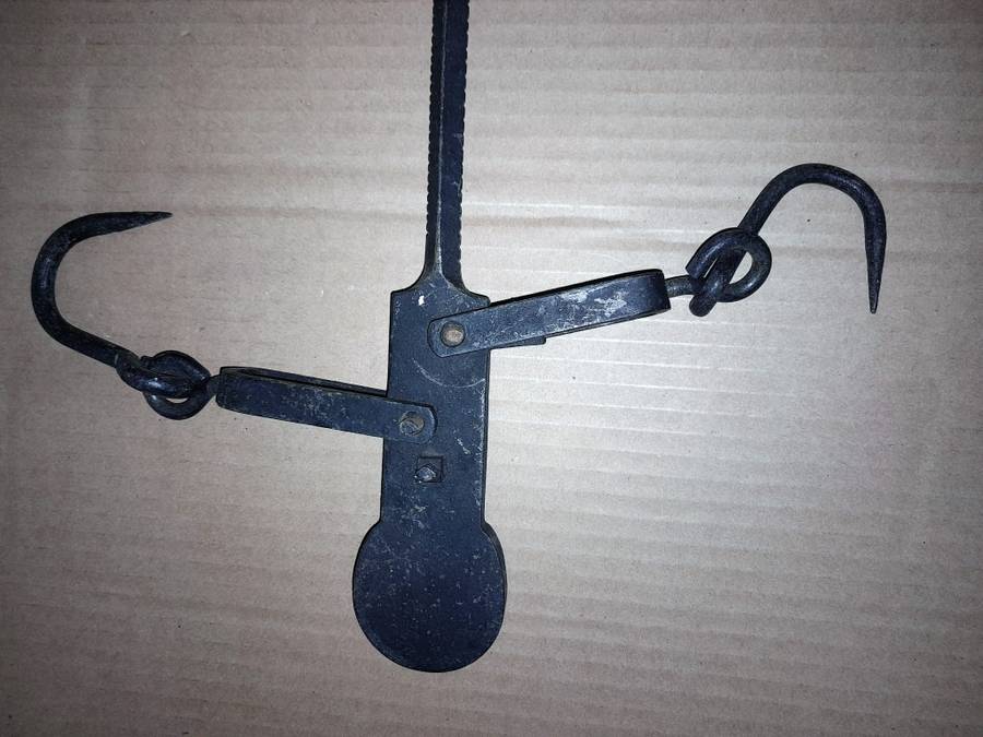 VINTAGE BALANCE BEAM SCALE  -See Pictures